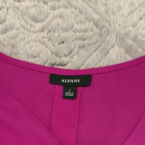 Alfani Women's Fuchsia blouse